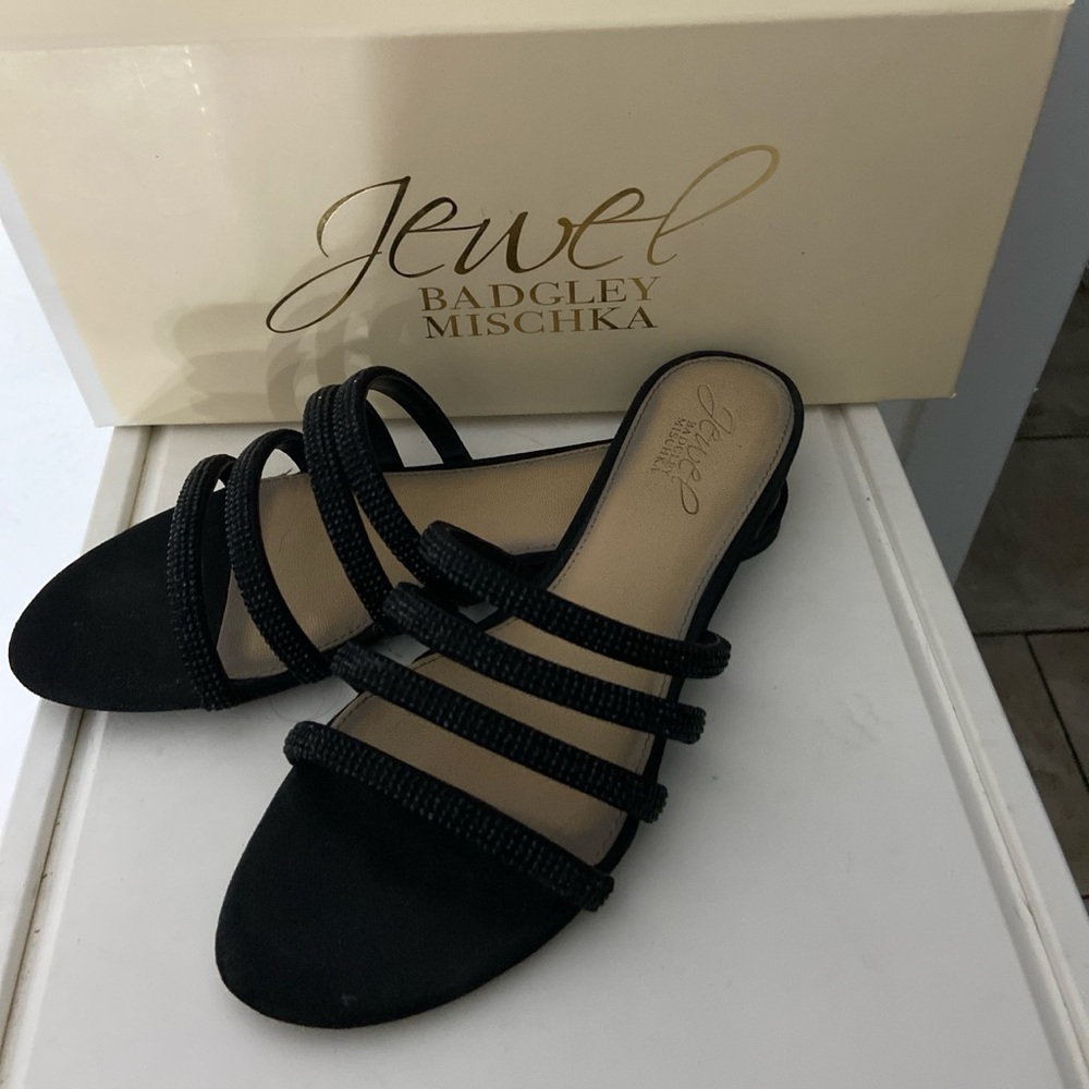 Jewel Badgley Mischka Elegant Black Sandals